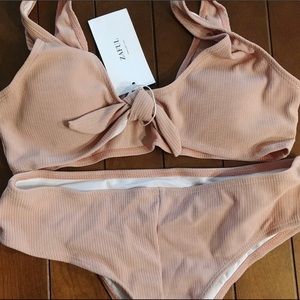 B I K I N I S E T •